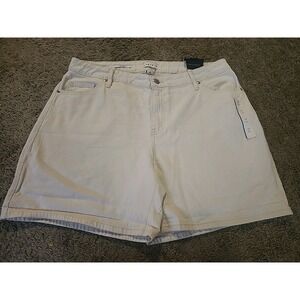 Ava & Viv NWT Womens Plus Size 17 Off-White High-Rise Denim Midi Shorts No Gap